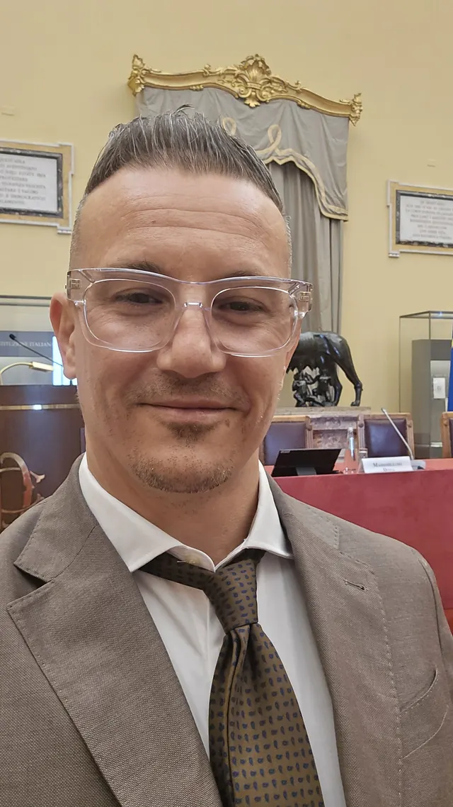 Valerio Renzetti nella Sala della Lupa di Montecitorio
