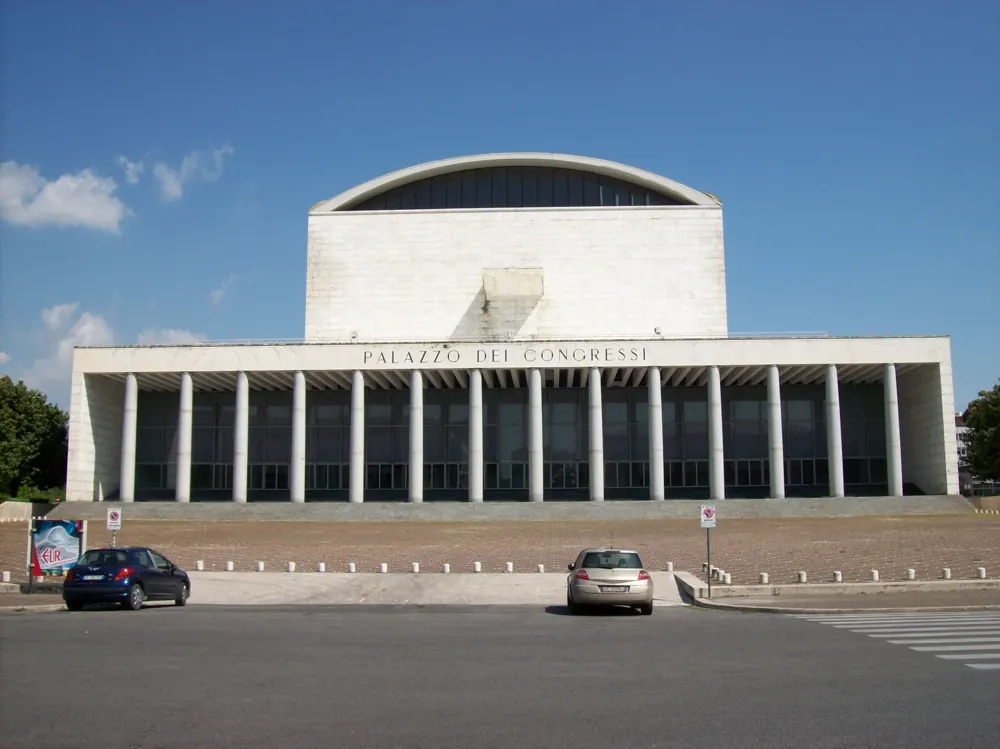 Palazzo dei Congressi nel quartiere EUR, Roma Sud